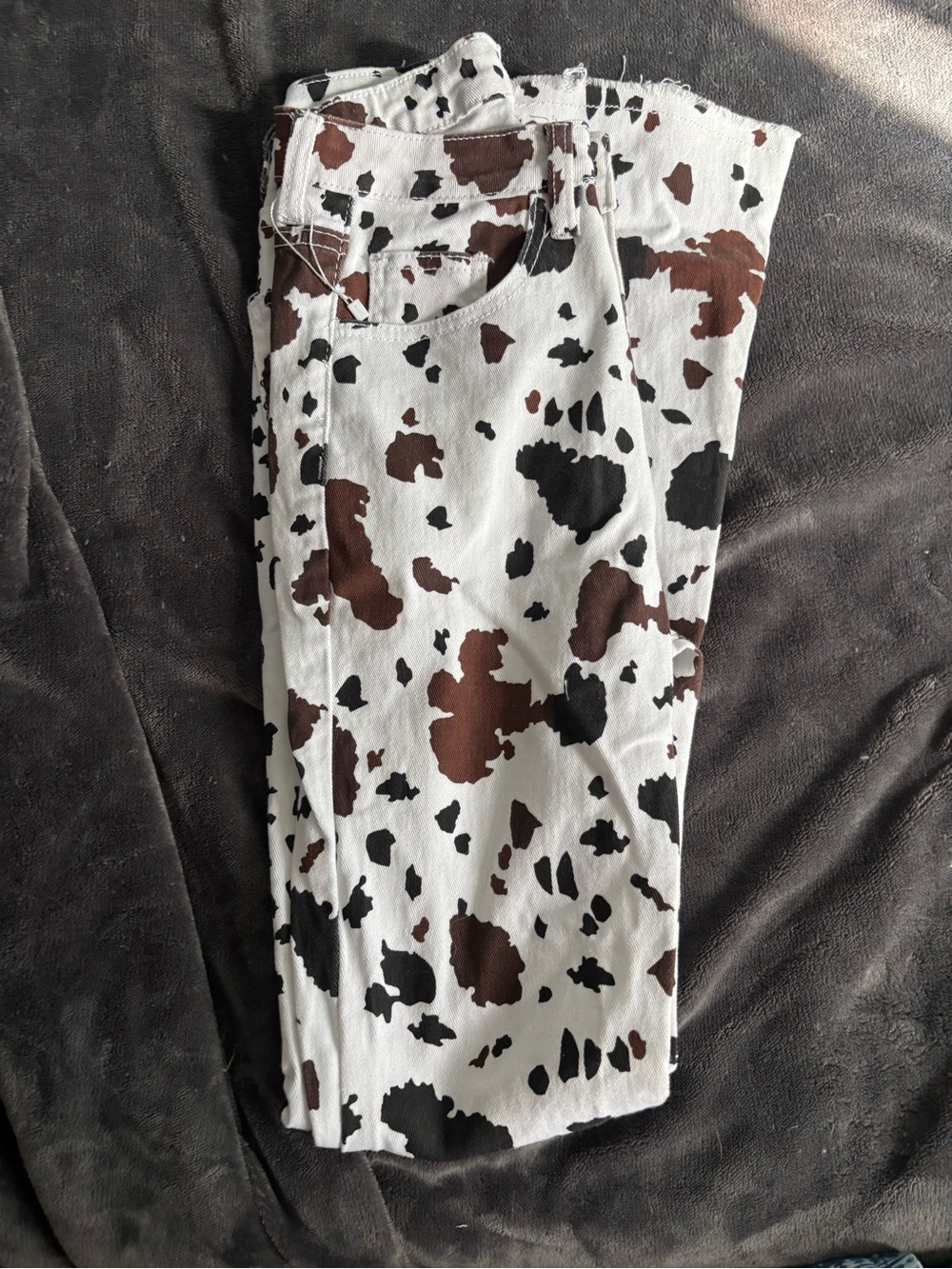 Cow Print Jeans - Picture 3 of 3